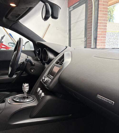 Foto: Audi V8 4.2 FSI QUATTRO R-TRONIC R8