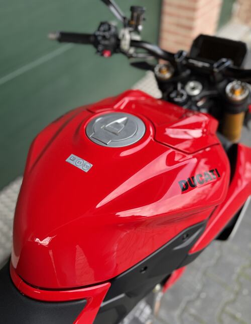 Foto: Ducati 896 V 2 S Cornering ABS/DTC/DWC/EBC/DBL Streetfighter