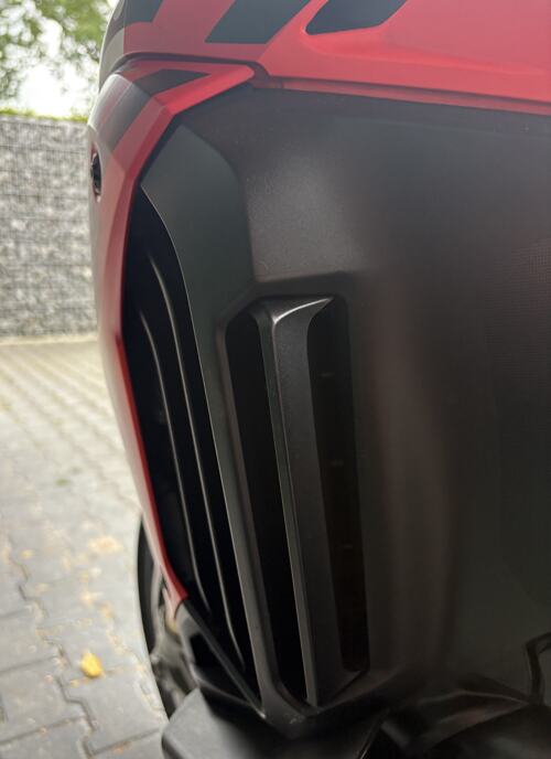 Foto: Ducati V4 RS Panigale DQS up/down EVO, cornering ABS EVO, DTC, DQS, DWC, ACC MTS