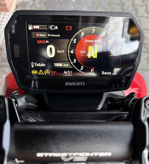 Foto: Ducati 896 V 2 S Cornering ABS/DTC/DWC/EBC/DBL Streetfighter