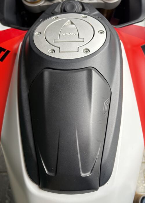 Foto: Ducati V4 RS Panigale DQS up/down EVO, cornering ABS EVO, DTC, DQS, DWC, ACC MTS