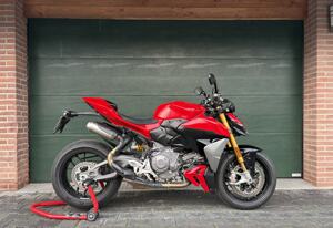Foto: Ducati 896 V 2 S Cornering ABS/DTC/DWC/EBC/DBL Streetfighter