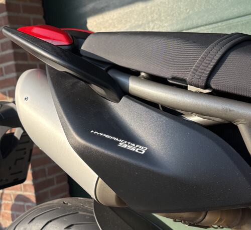 Foto: Ducati 950 cornering ABS/DTC evo/DWC evo/DQS evo Hypermotard