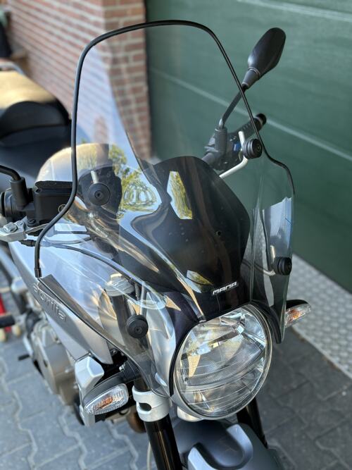 Foto: Aprilia 850 Mana