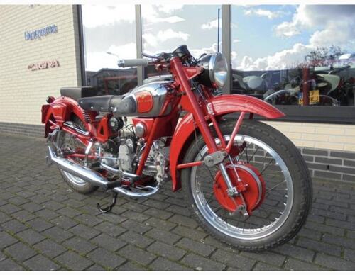 Foto: Moto Guzzi 250 Airone