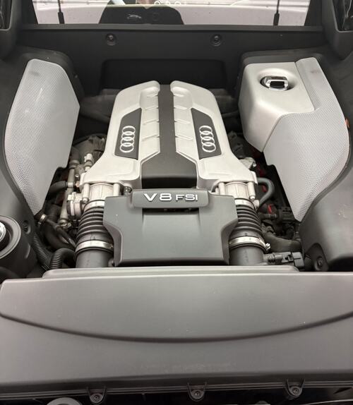 Foto: Audi V8 4.2 FSI QUATTRO R-TRONIC R8